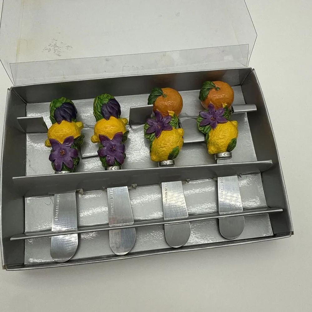Set Of 4 Fruit Themed Butter Cheese Spreaders Spreading Knives Lemons Oranges